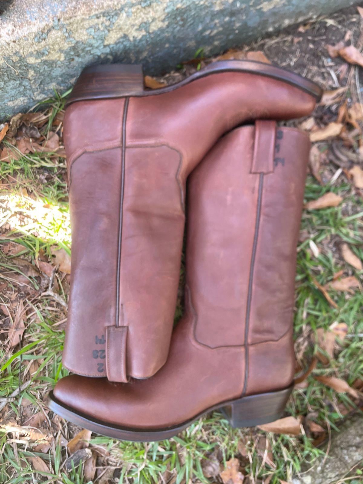 Photo by csburkhalter on October 11, 2024 of the Kemo Sabe Grit (JB Hill) Brandable Cowboy Boot in Chocolate Ranch Hand.