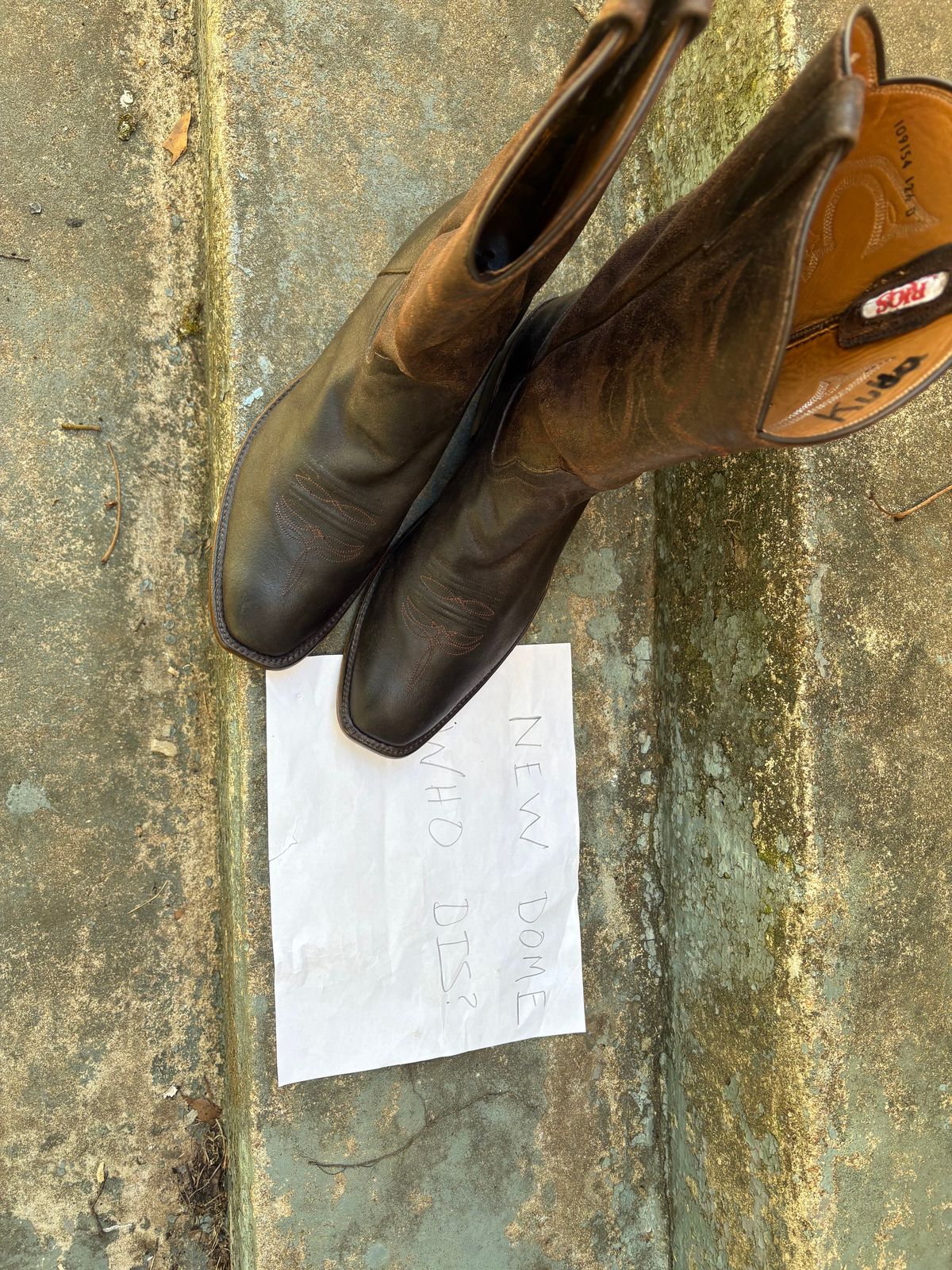 Photo by csburkhalter on October 2, 2025 of the Rios of Mercedes Cowboy Boots in Waxed Kudu.