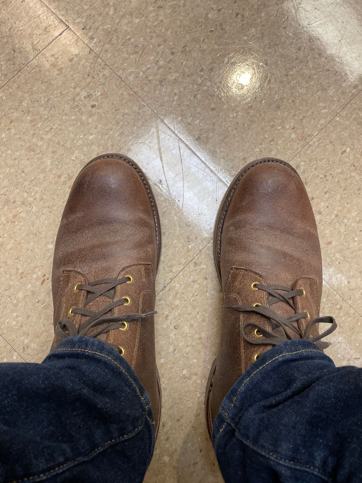 Photo by csburkhalter on January 26, 2023 of the John Lofgren The Steadfast Chukka Boots in Horween Natural Chromexcel Roughout.