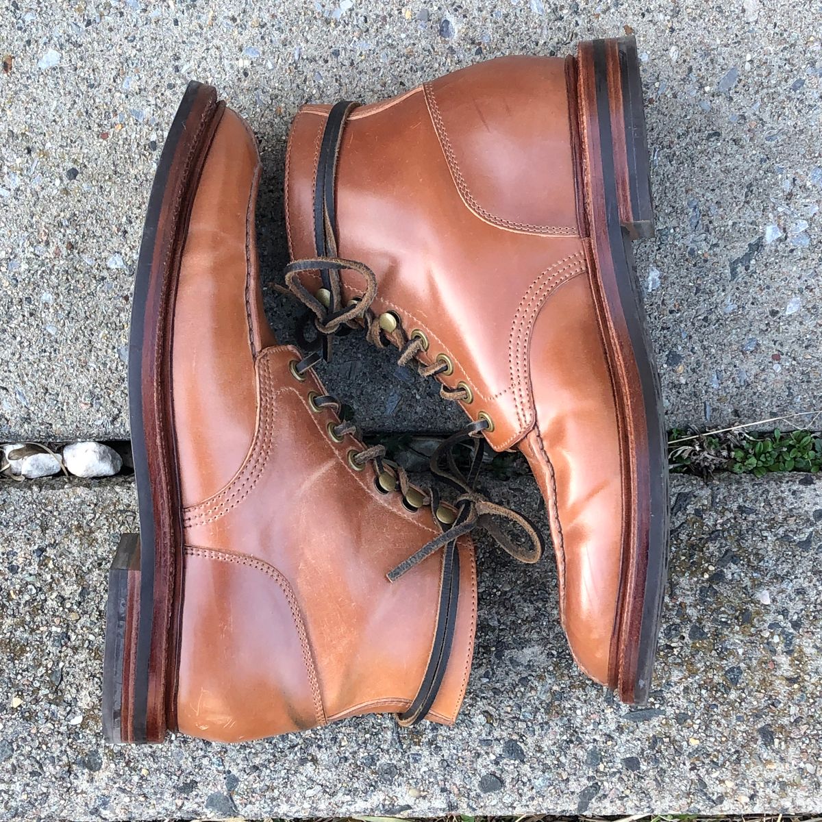 Photo by elhijodemrmet on February 1, 2023 of the Grant Stone Ottawa Boot in Horween Honey Glazed Shell Cordovan.