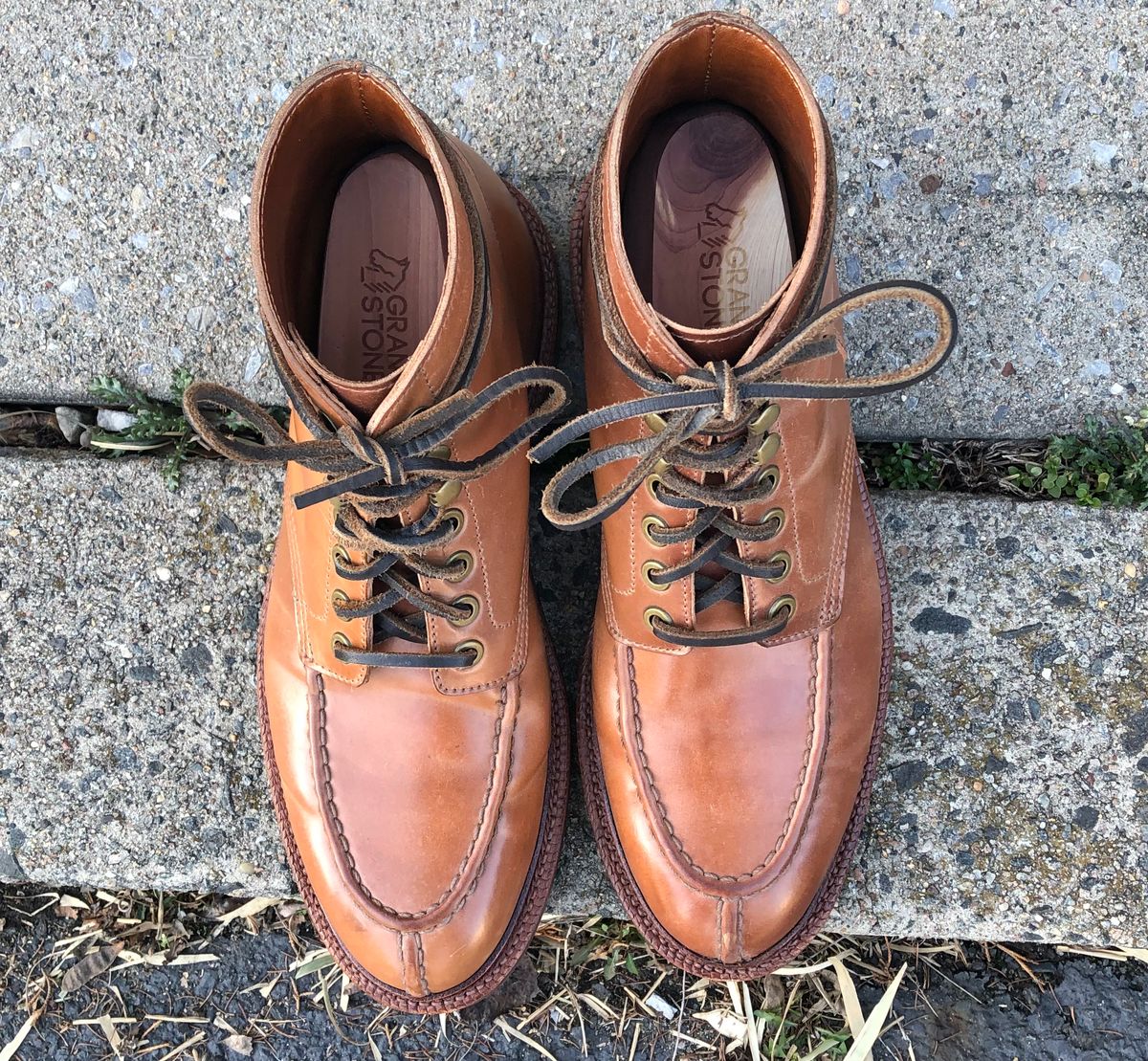 Photo by elhijodemrmet on February 1, 2023 of the Grant Stone Ottawa Boot in Horween Honey Glazed Shell Cordovan.