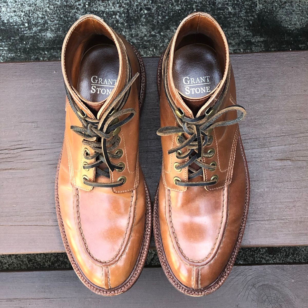 Photo by elhijodemrmet on April 2, 2023 of the Grant Stone Ottawa Boot in Horween Honey Glazed Shell Cordovan.