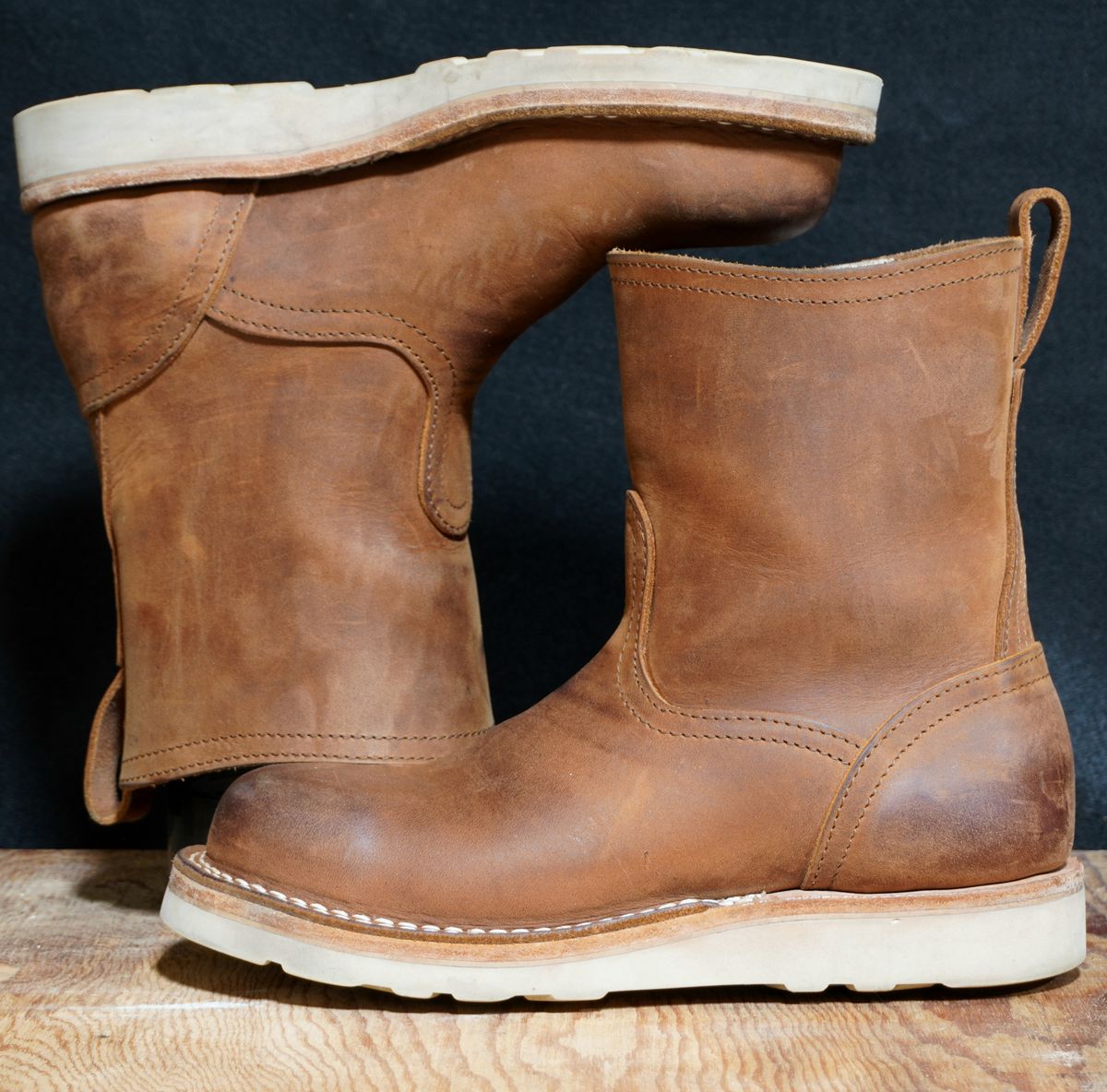 Photo by Boots on November 6, 2025 of the Nicks Wellington in 1964 Monarch.