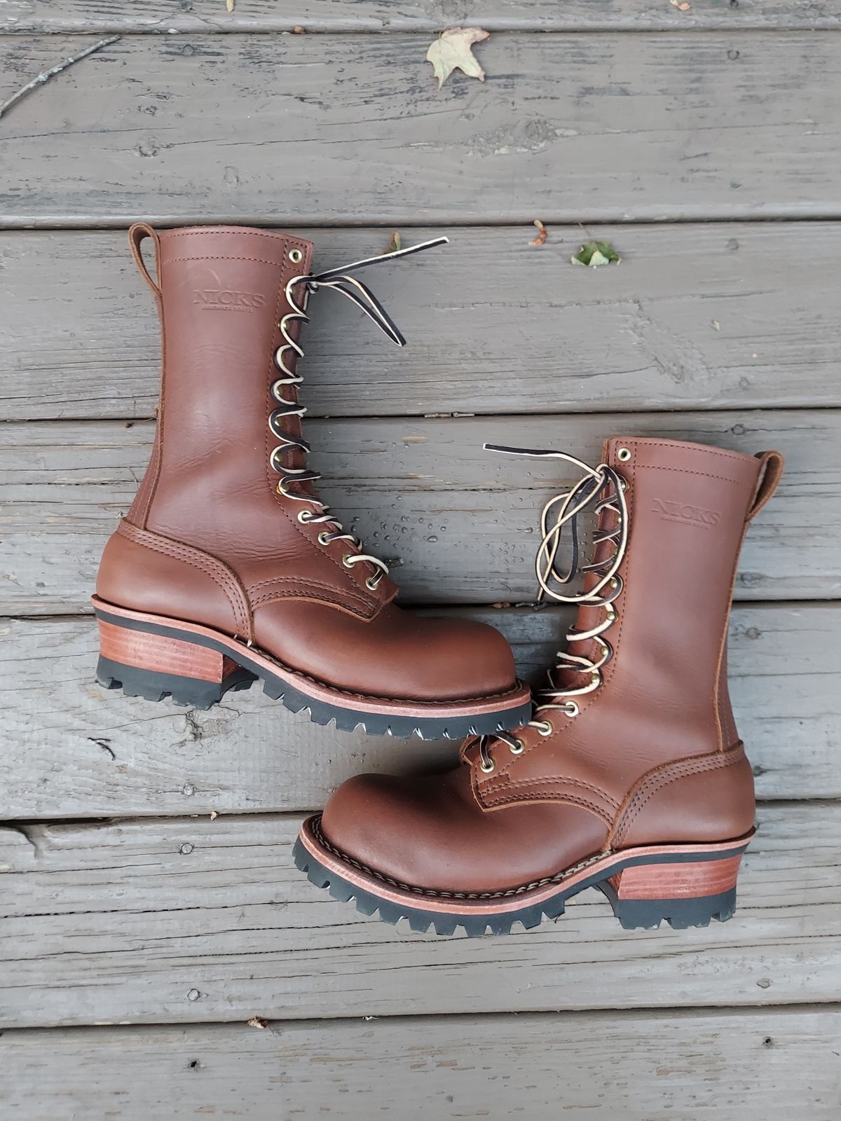 Photo by Boots on August 18, 2023 of the Nicks BuilderPro in Seidel 1964 Brown.