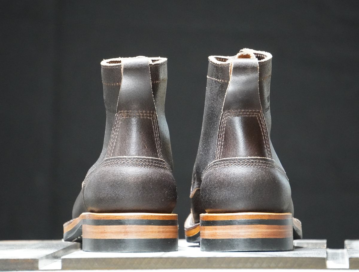 Photo by Boots on October 1, 2023 of the White's 350 Cruiser in Horween Dark Brown Waxed Flesh.