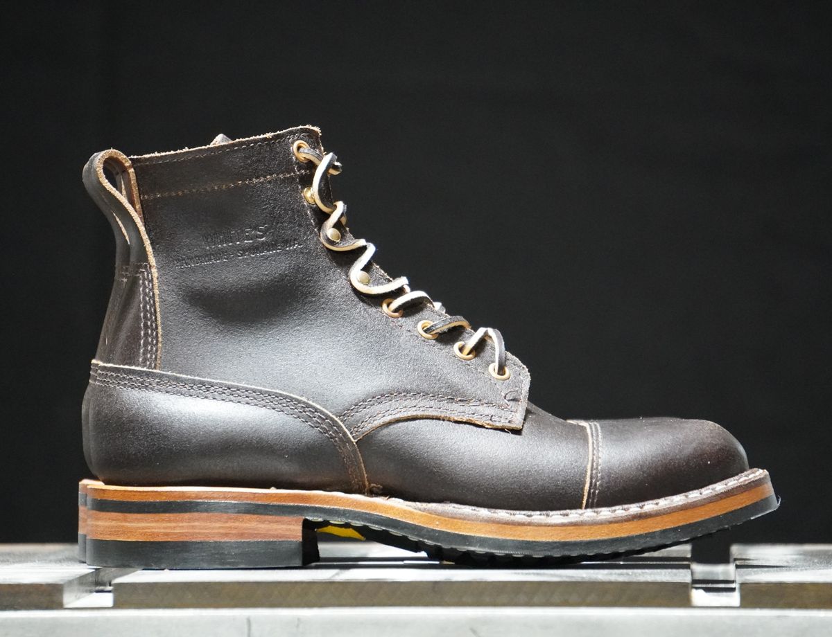 Photo by Boots on October 1, 2023 of the White's 350 Cruiser in Horween Dark Brown Waxed Flesh.
