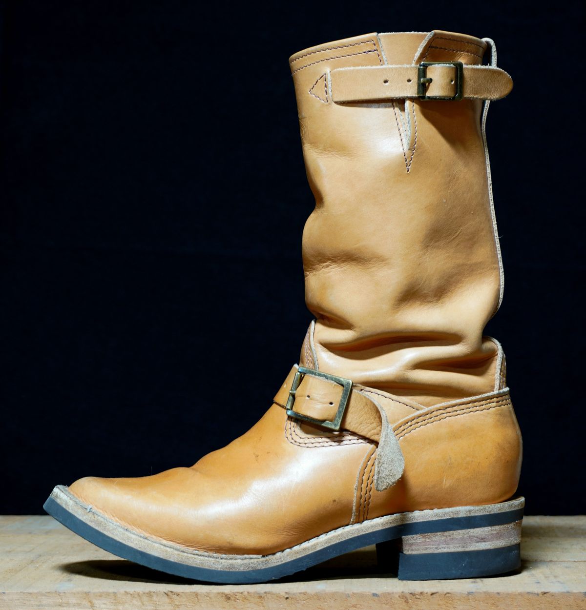 Photo by Boots on January 5, 2025 of the Wesco x S&S Van Cleef III in Horween Natural Essex.