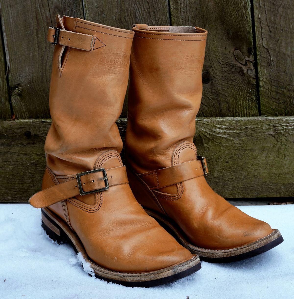 Photo by Boots on January 5, 2025 of the Wesco x S&S Van Cleef III in Horween Natural Essex.