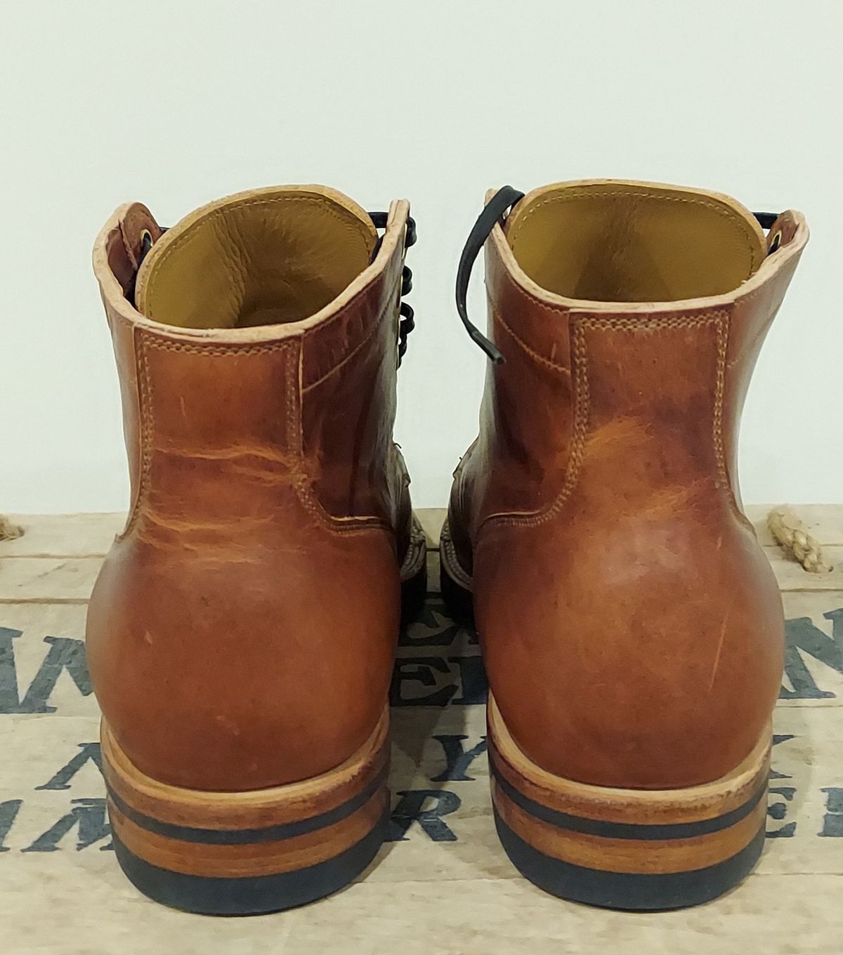 Photo by Boots on October 1, 2022 of the Viberg Service Boot in Horween Burned Oak Dublin.