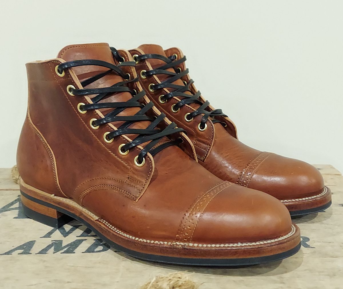 Photo by Boots on October 1, 2022 of the Viberg Service Boot in Horween Burned Oak Dublin.
