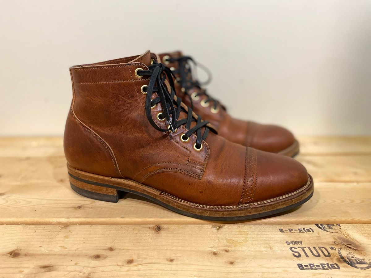 Photo by Boots on November 2, 2022 of the Viberg Service Boot in Horween Burned Oak Dublin.