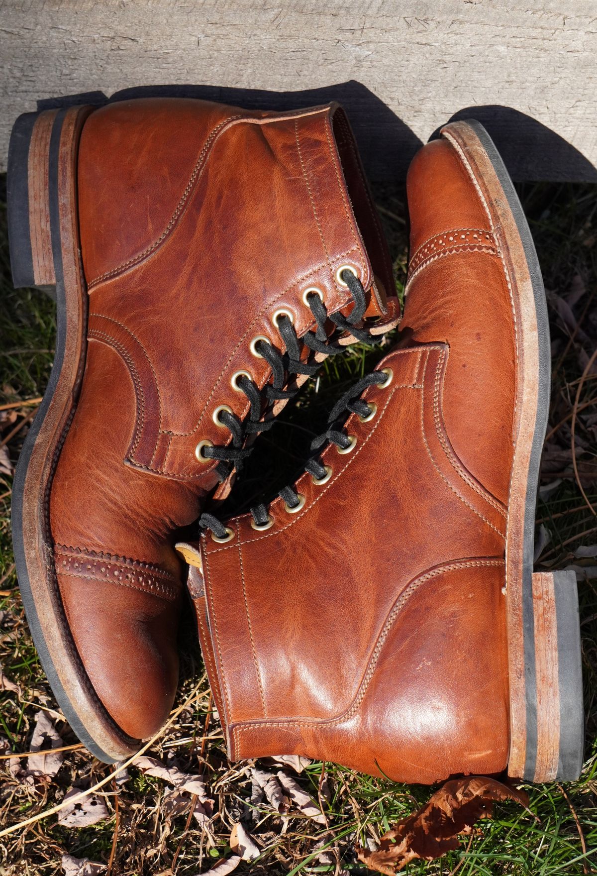 Photo by Boots on December 2, 2022 of the Viberg Service Boot in Horween Burned Oak Dublin.