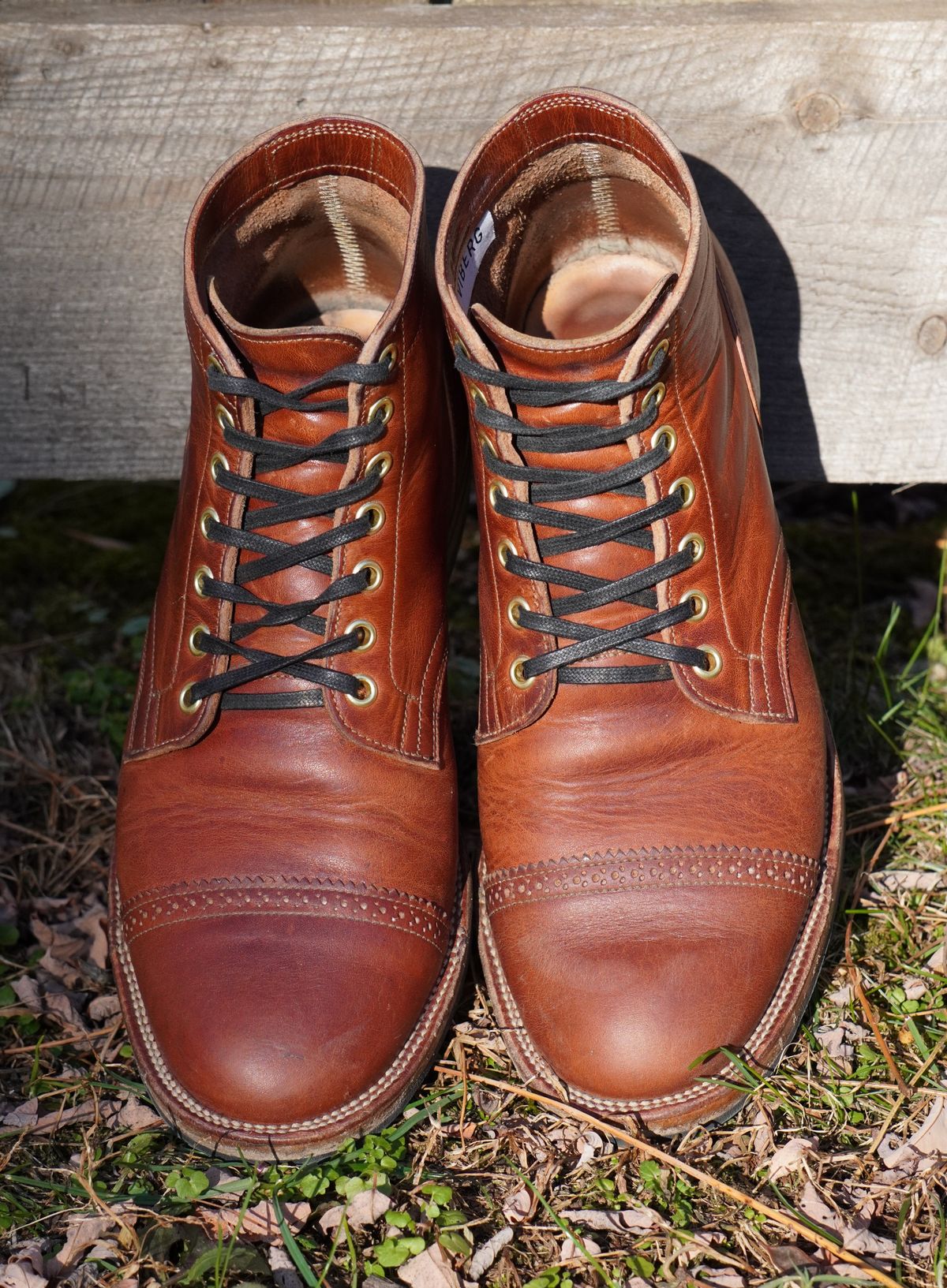Photo by Boots on December 2, 2022 of the Viberg Service Boot in Horween Burned Oak Dublin.