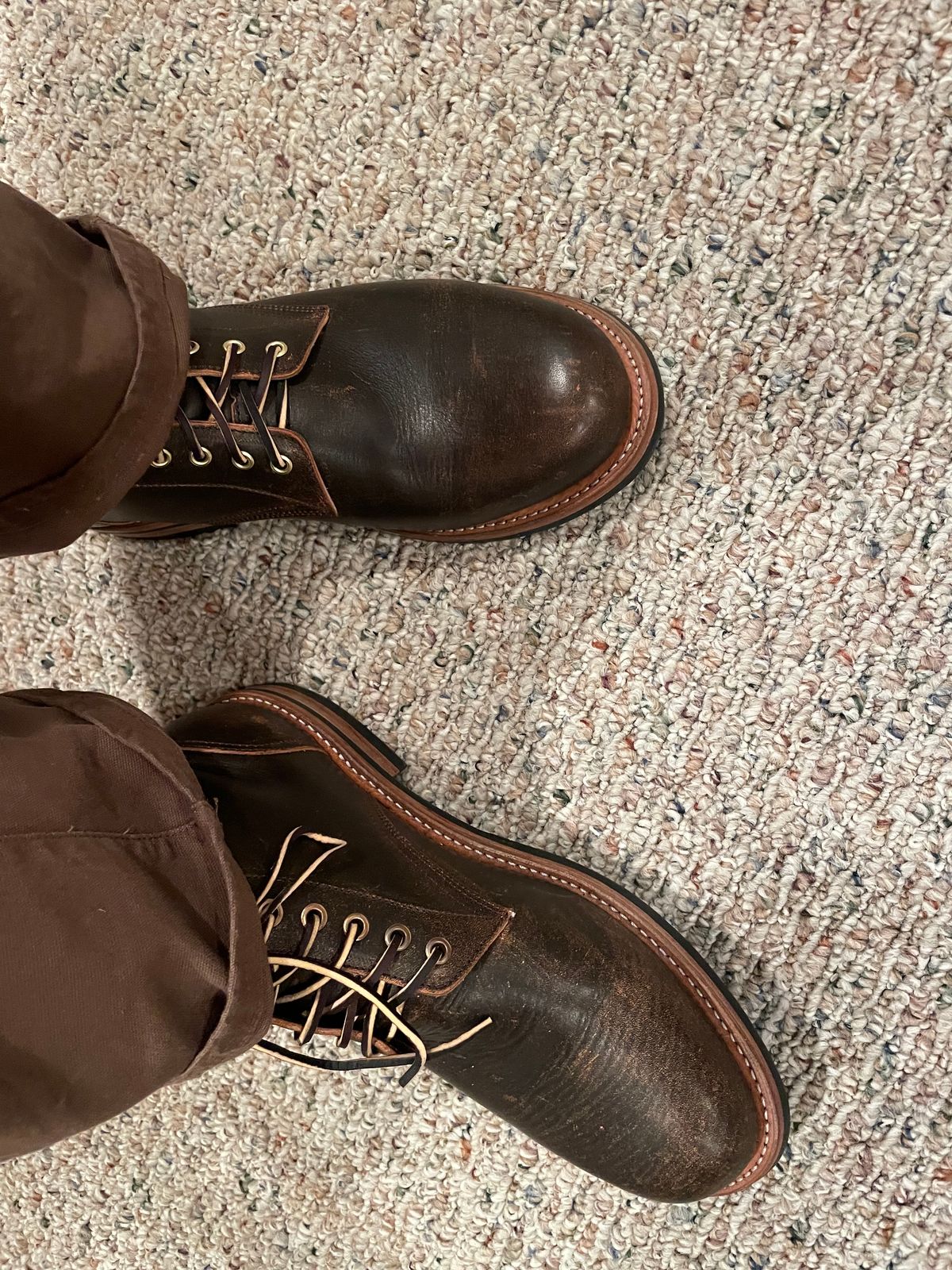 Photo by joem2 on October 1, 2023 of the Oak Street Bootmakers Trench Boot in Tempesti Brown Overdye Camello Asportabile.