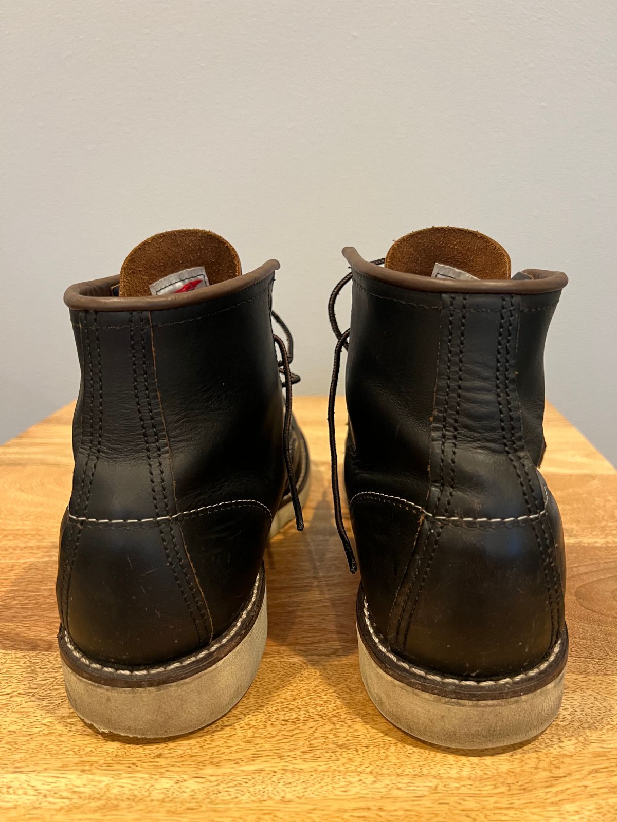 Photo by Blackbootpatina on March 2, 2023 of the Red Wing 6-Inch Classic Moc in S.B. Foot Black Prairie.