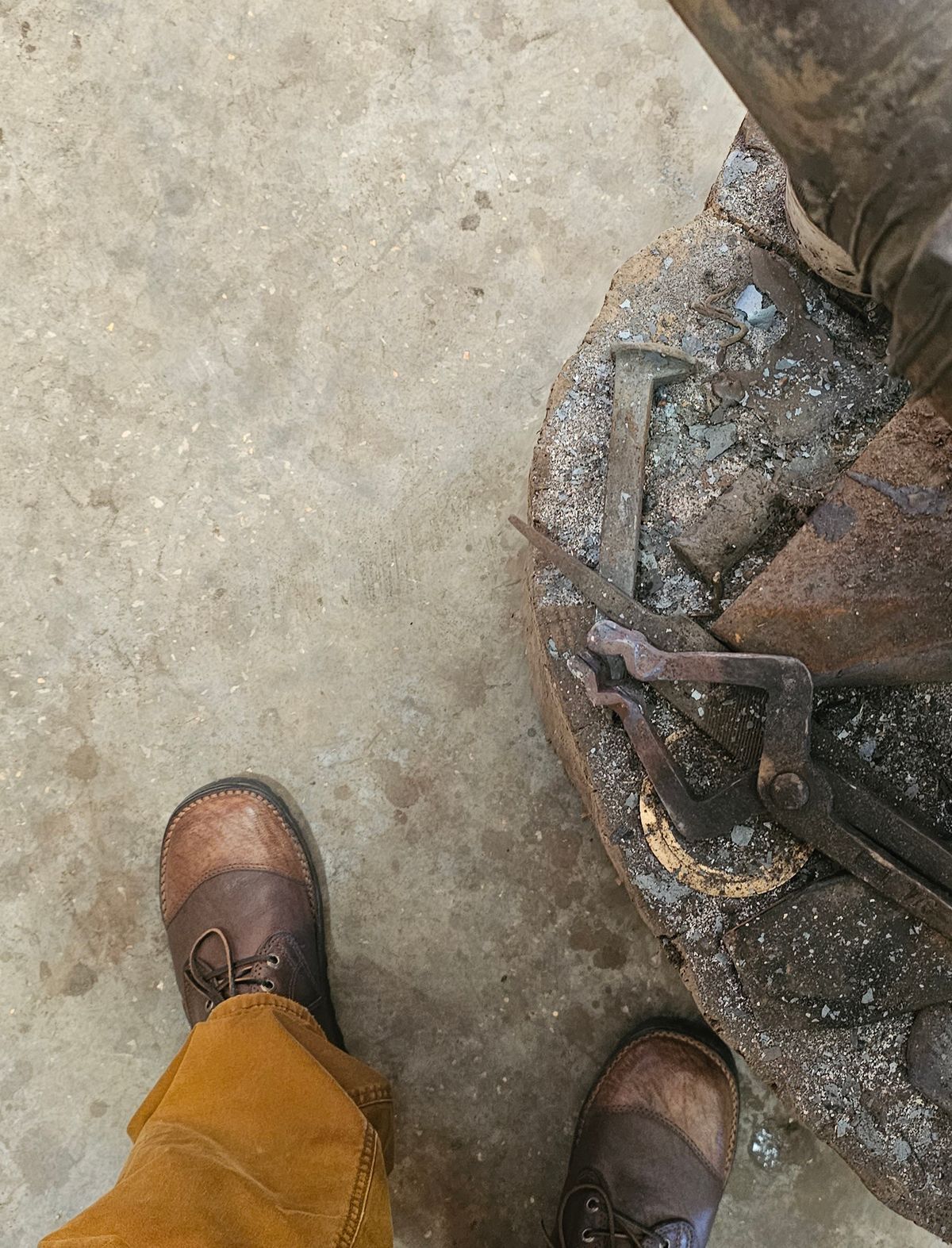 Photo by AlabamaBlacksmith on October 14, 2023 of the Westley Richards Courtney Boots Trackers in Courtney African Cape.