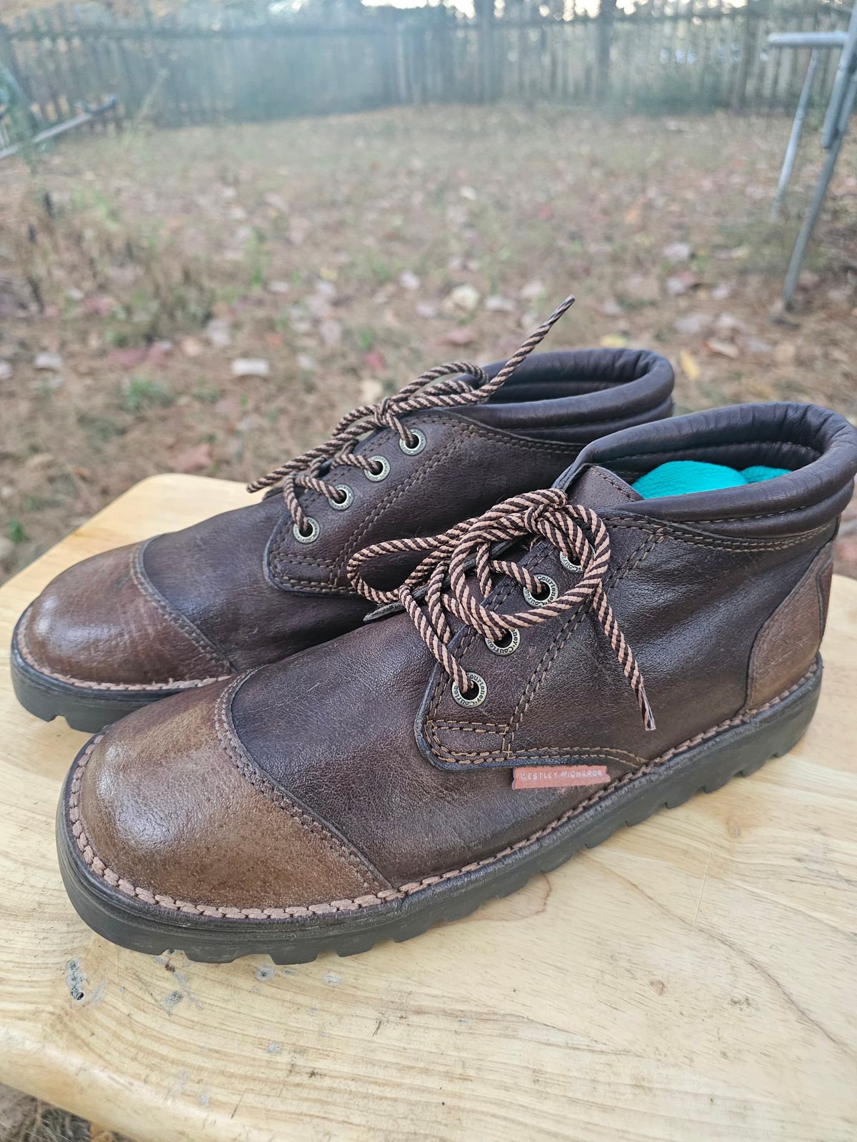 Photo by AlabamaBlacksmith on November 3, 2023 of the Westley Richards Courtney Boots Trackers in Courtney African Cape.