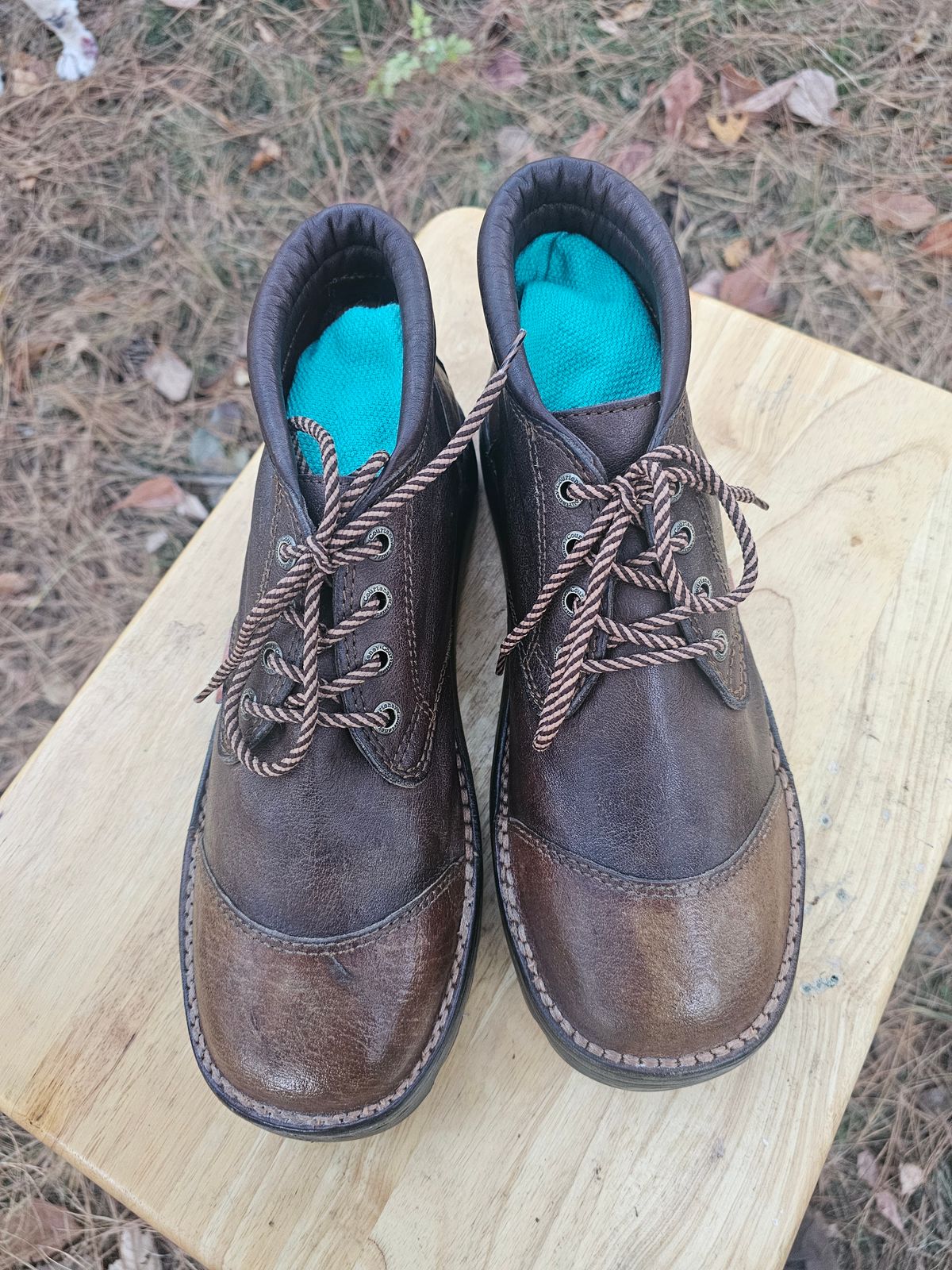 Photo by AlabamaBlacksmith on November 3, 2023 of the Westley Richards Courtney Boots Trackers in Courtney African Cape.