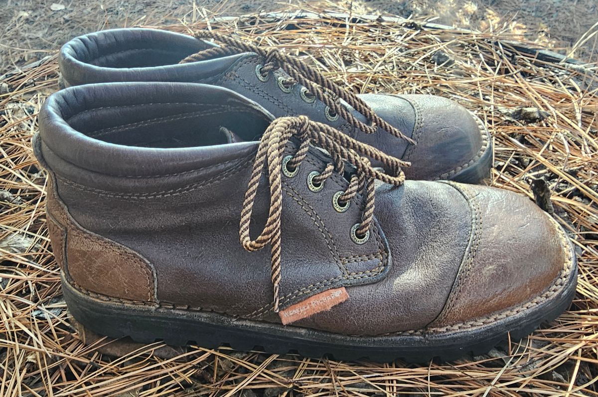 Photo by AlabamaBlacksmith on January 4, 2024 of the Westley Richards Courtney Boots Trackers in Courtney African Cape.