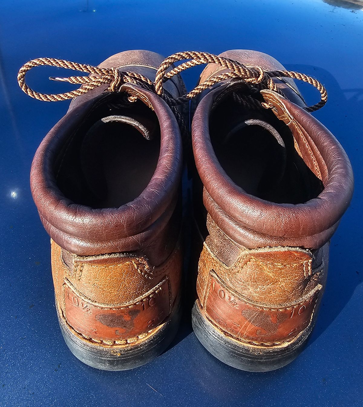 Photo by AlabamaBlacksmith on February 5, 2024 of the Westley Richards Courtney Boots Trackers in Courtney African Cape.