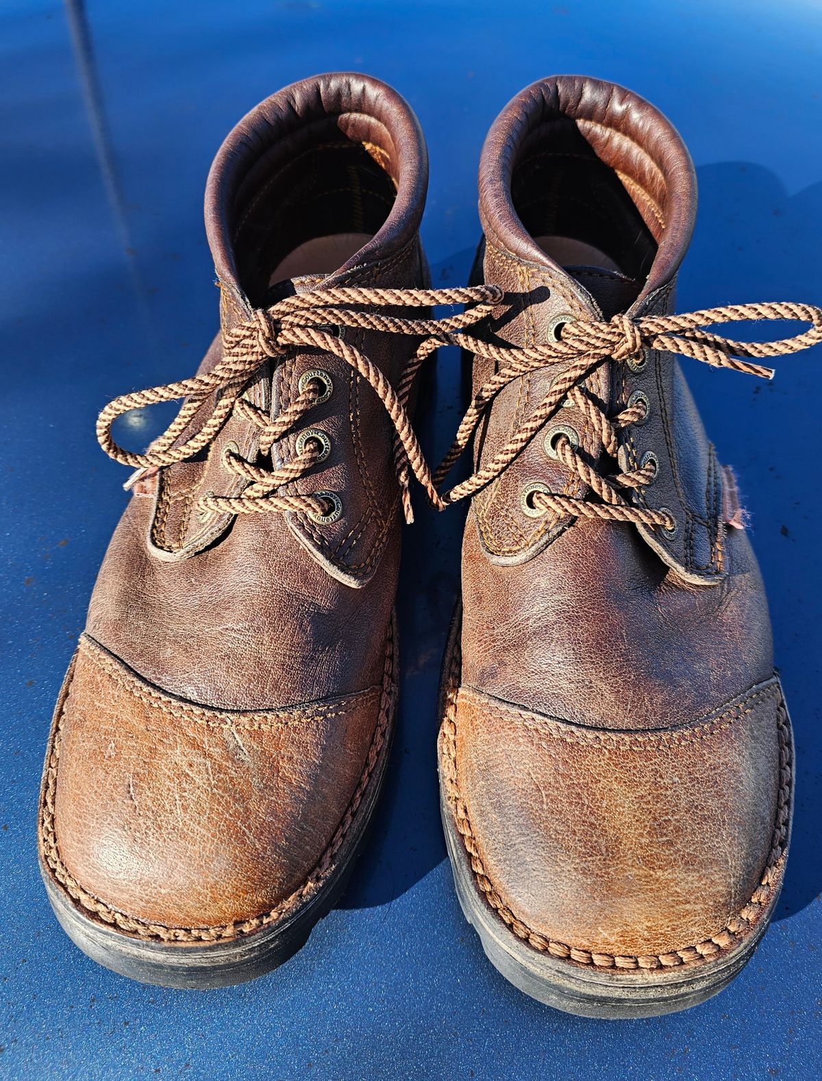 Photo by AlabamaBlacksmith on February 5, 2024 of the Westley Richards Courtney Boots Trackers in Courtney African Cape.