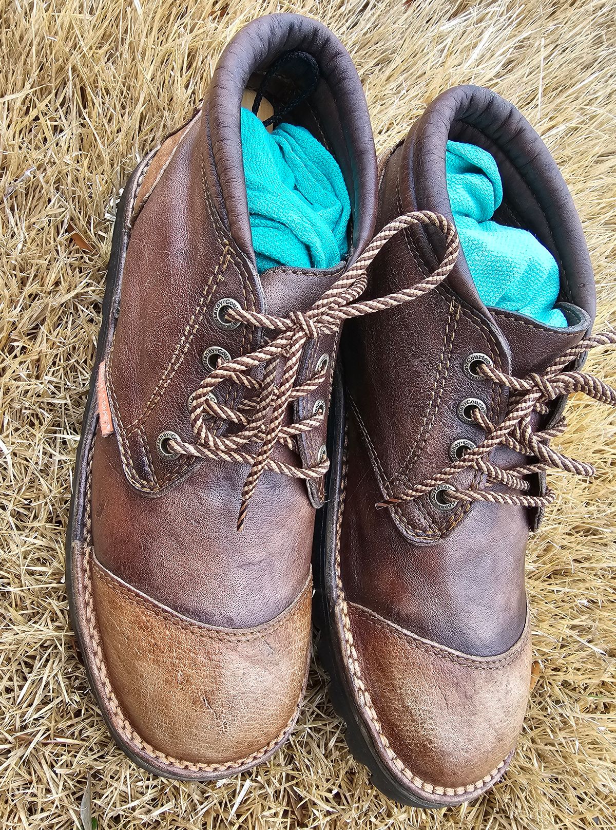 Photo by AlabamaBlacksmith on February 9, 2024 of the Westley Richards Courtney Boots Trackers in Courtney African Cape.