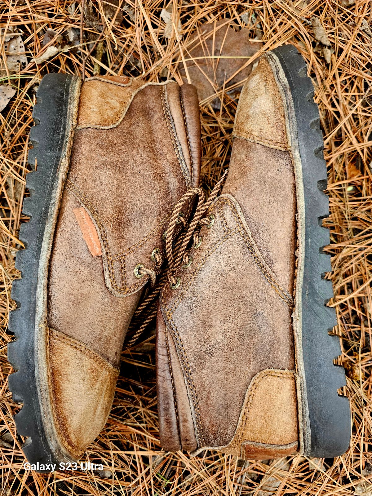 Photo by AlabamaBlacksmith on March 3, 2024 of the Westley Richards Courtney Boots Trackers in Courtney African Cape.
