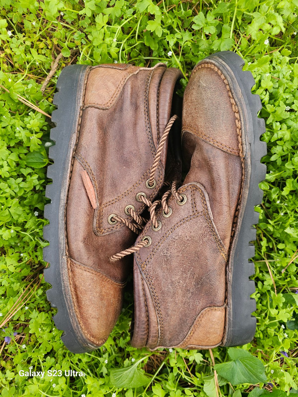 Photo by AlabamaBlacksmith on March 31, 2024 of the Westley Richards Courtney Boots Trackers in Courtney African Cape.