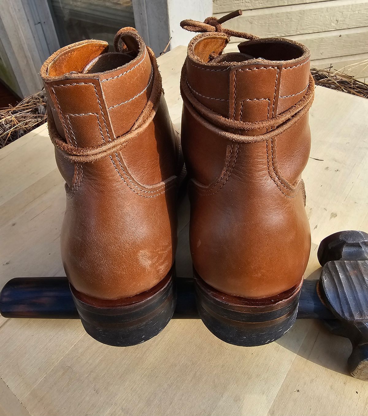 Photo by AlabamaBlacksmith on November 4, 2024 of the Oldspeed Service Boot 6” in S.B. Foot Timberjack Cedar.