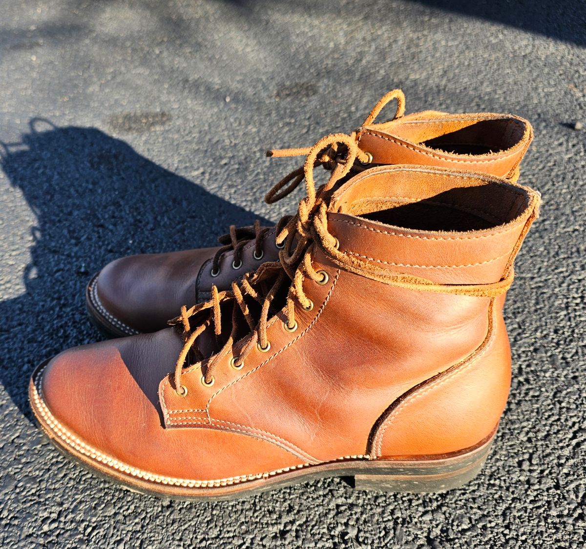 Photo by AlabamaBlacksmith on February 3, 2025 of the Oldspeed Service Boot 6” in S.B. Foot Timberjack Cedar.