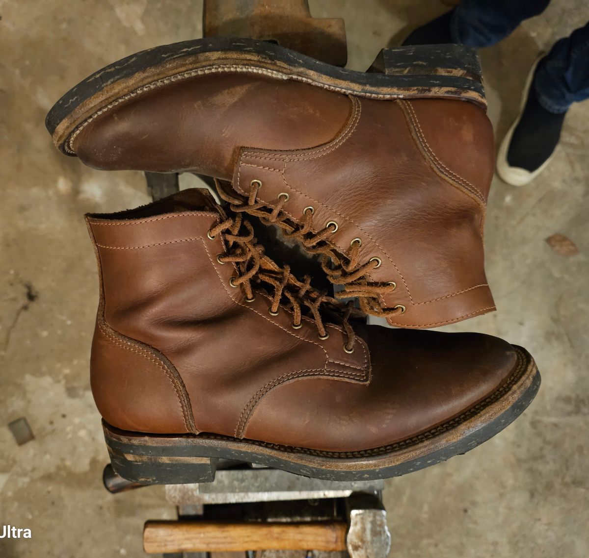 Photo by AlabamaBlacksmith on March 4, 2025 of the Oldspeed Service Boot 6” in S.B. Foot Timberjack Cedar.