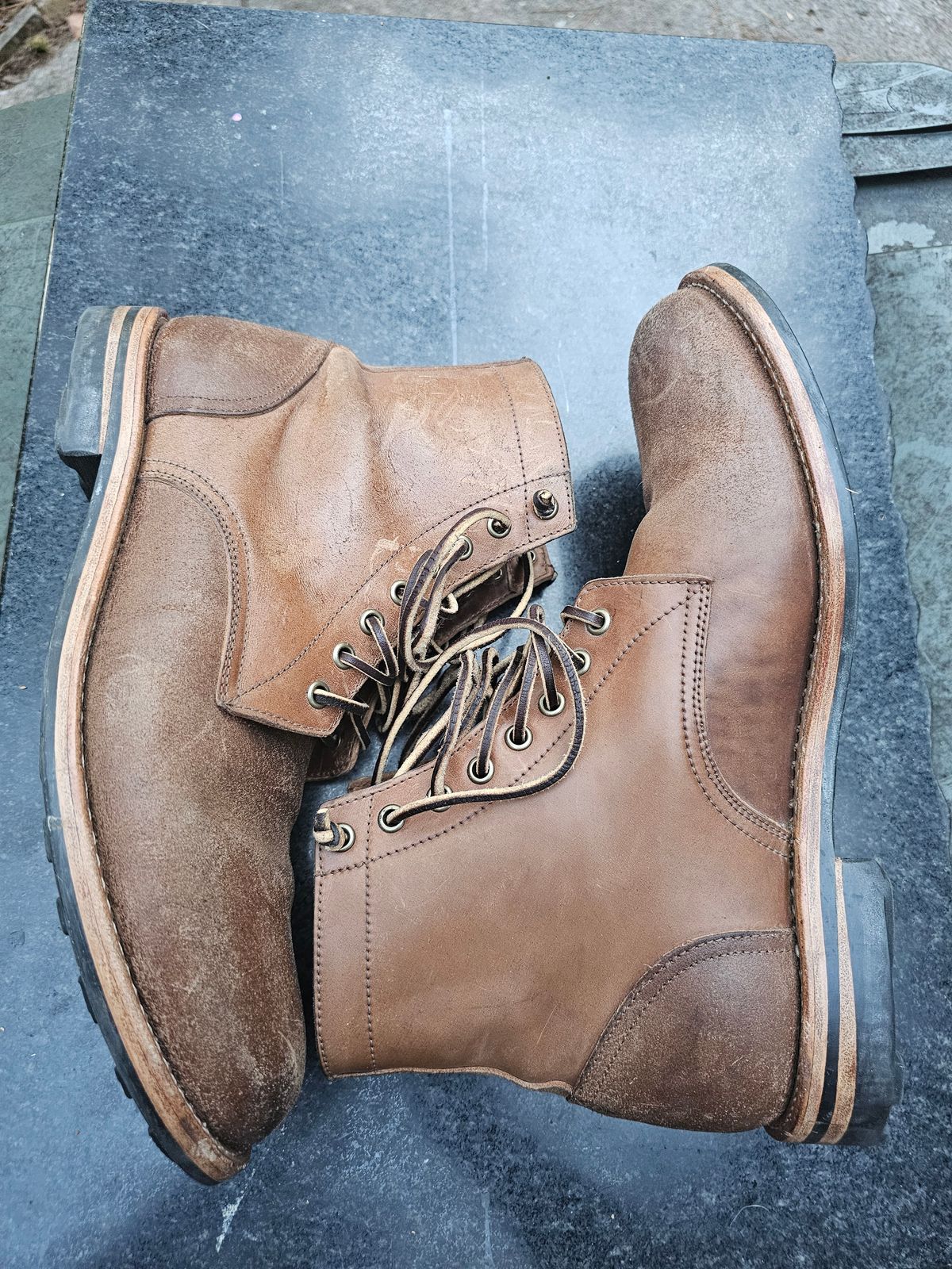 Photo by AlabamaBlacksmith on November 5, 2025 of the Oak Street Bootmakers Field Boot in MARYAM CULLATO CUVALO NATURAL REVERSE HORSE RUMP.