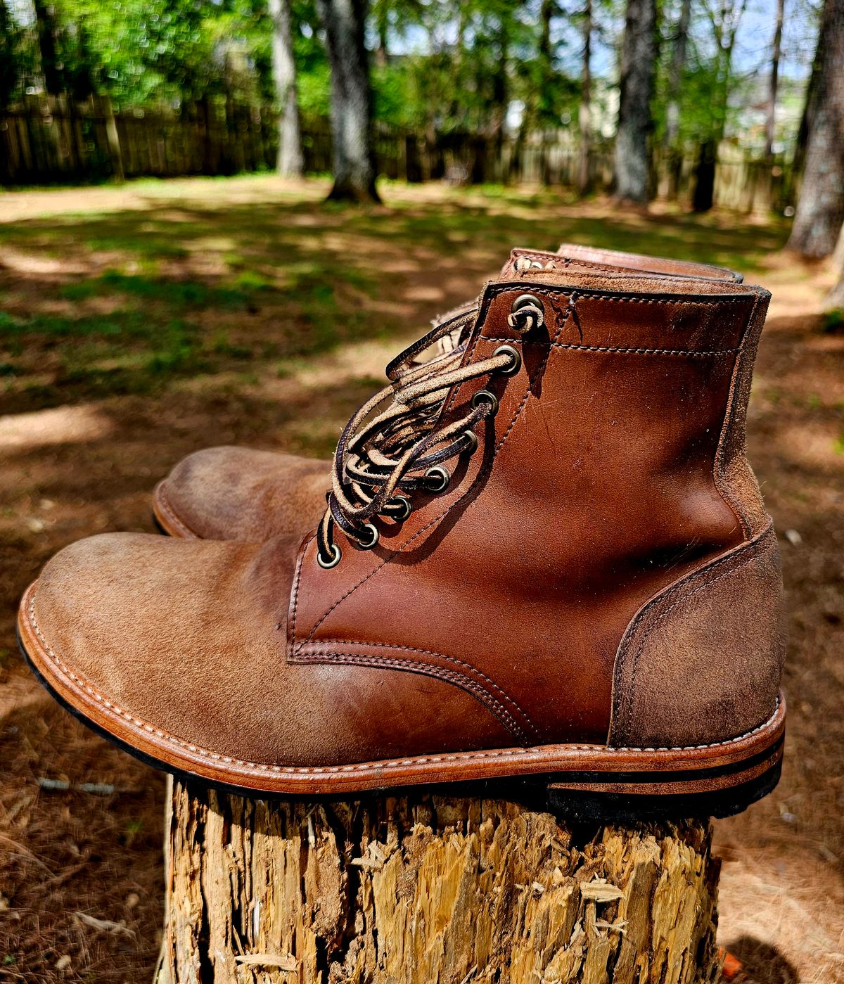 Photo by AlabamaBlacksmith on April 1, 2026 of the Oak Street Bootmakers Field Boot in MARYAM CULLATO CUVALO NATURAL REVERSE HORSE RUMP.