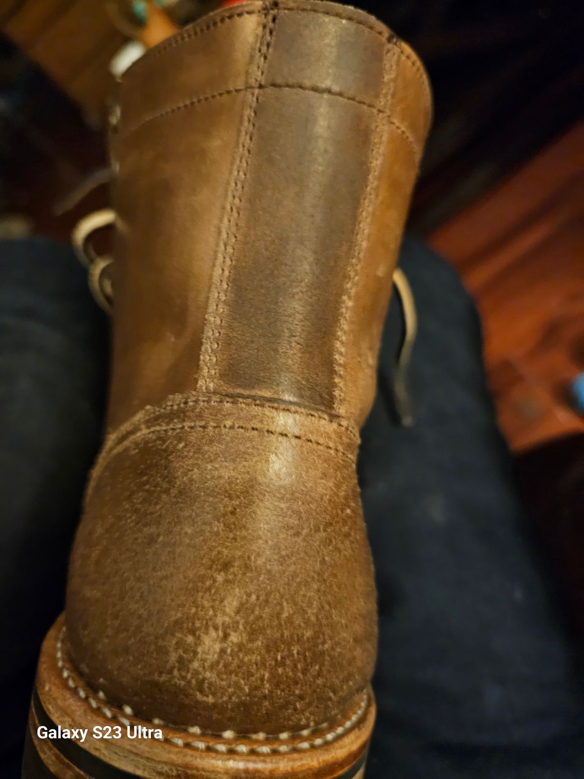 Photo by AlabamaBlacksmith on May 17, 2024 of the Oak Street Bootmakers Field Boot in Maryam Natural Reverse Horsebutt.