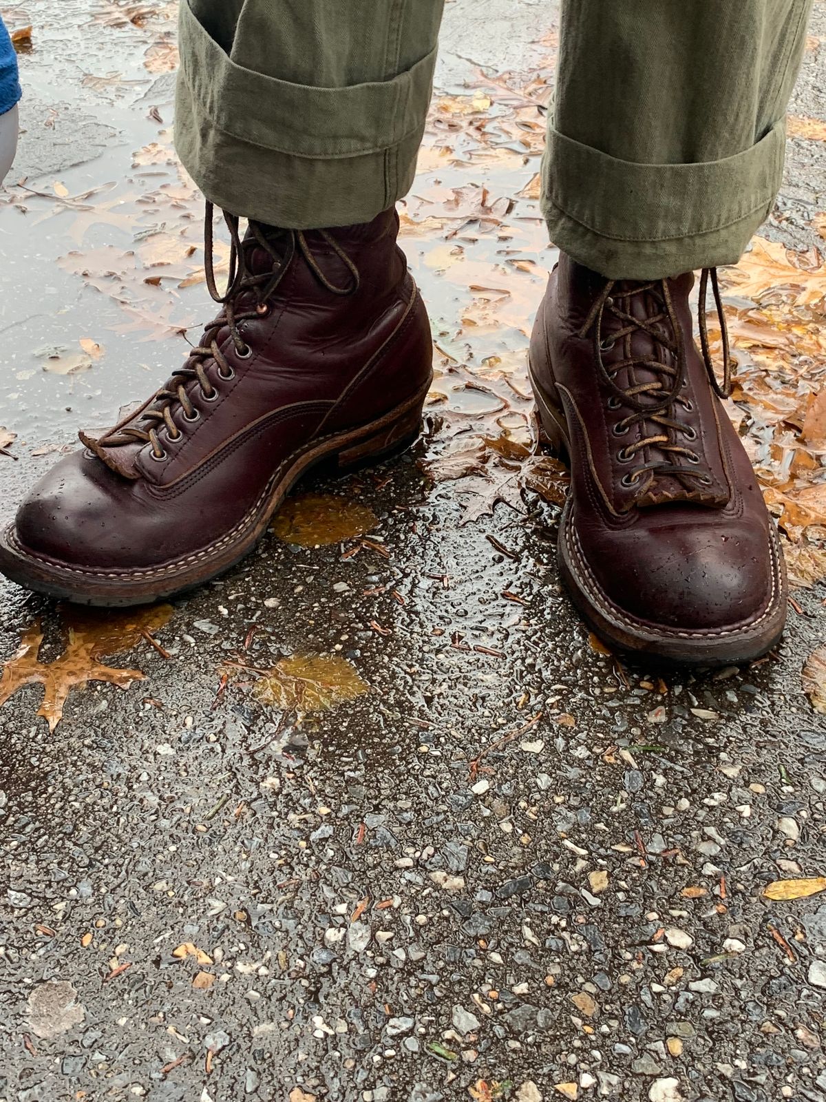 Photo by brooklyn_bb on November 13, 2020 of the White's Bounty Hunter in Horween Color 8 Chromexcel.