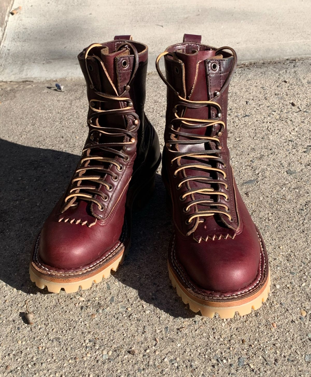 Photo by brooklyn_bb on March 28, 2021 of the White's Bounty Hunter in Horween Color 8 Chromexcel.