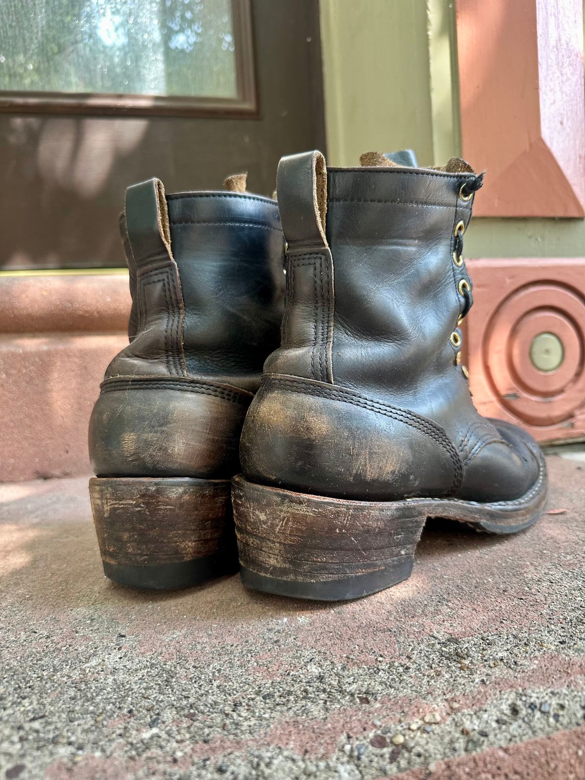 Photo by philly_bb on June 26, 2025 of the White's Bounty Hunter in Horween Black Chromexcel.