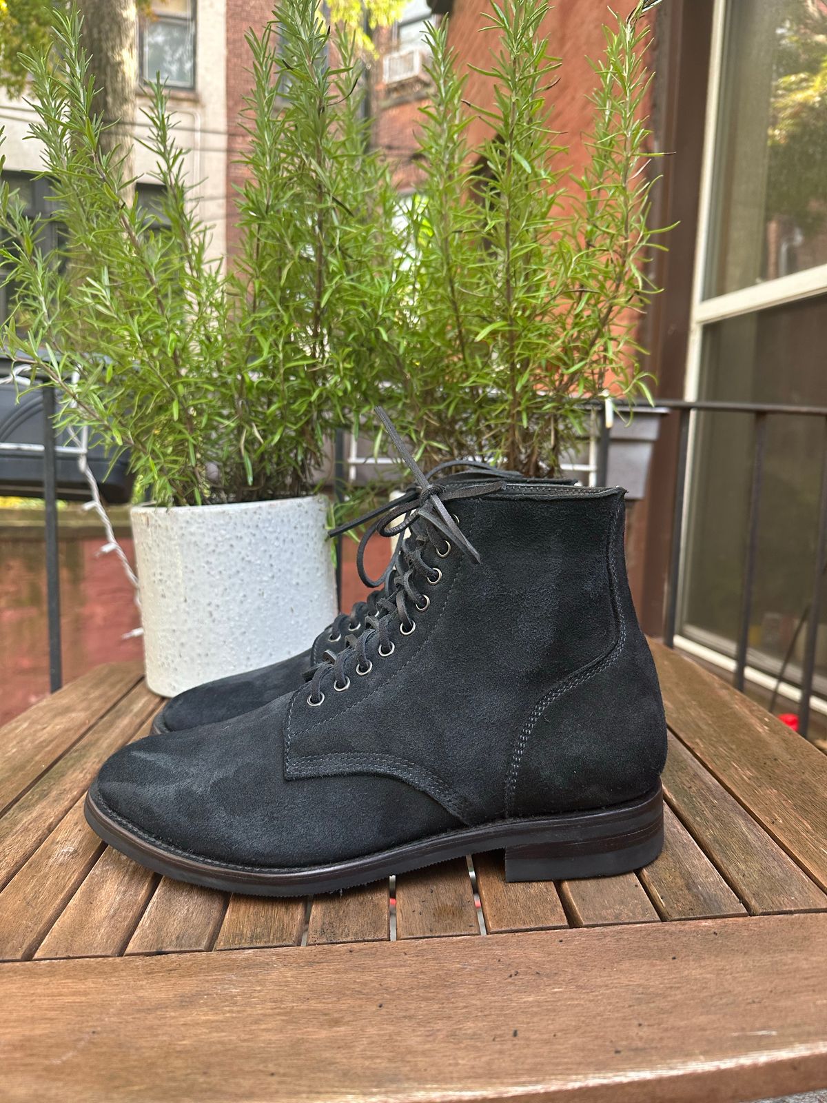 Photo by brooklyn_bb on November 2, 2022 of the Santalum Service Boot in C.F. Stead Black Kudu Reverse.