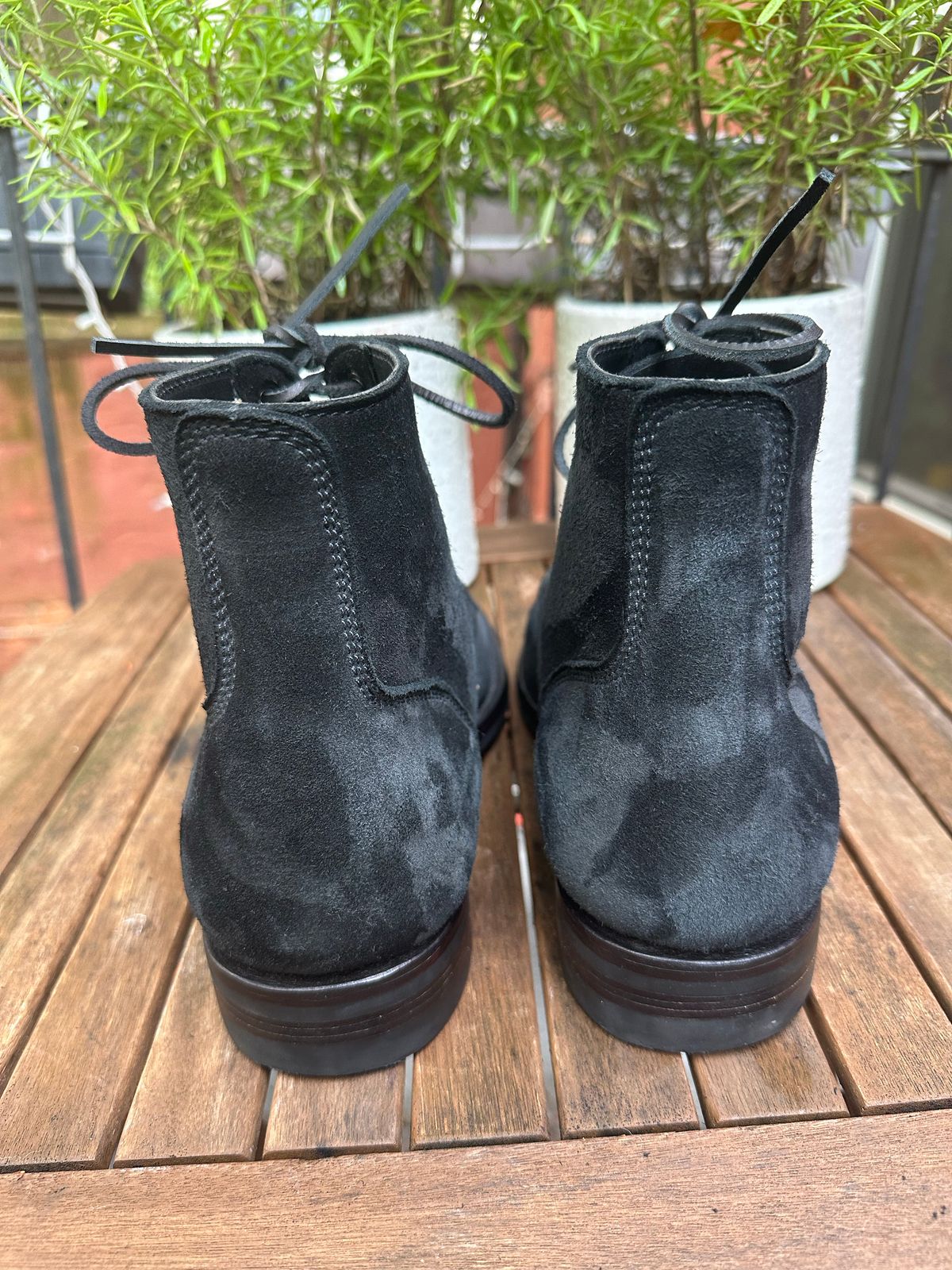 Photo by brooklyn_bb on November 2, 2022 of the Santalum Service Boot in C.F. Stead Black Kudu Reverse.