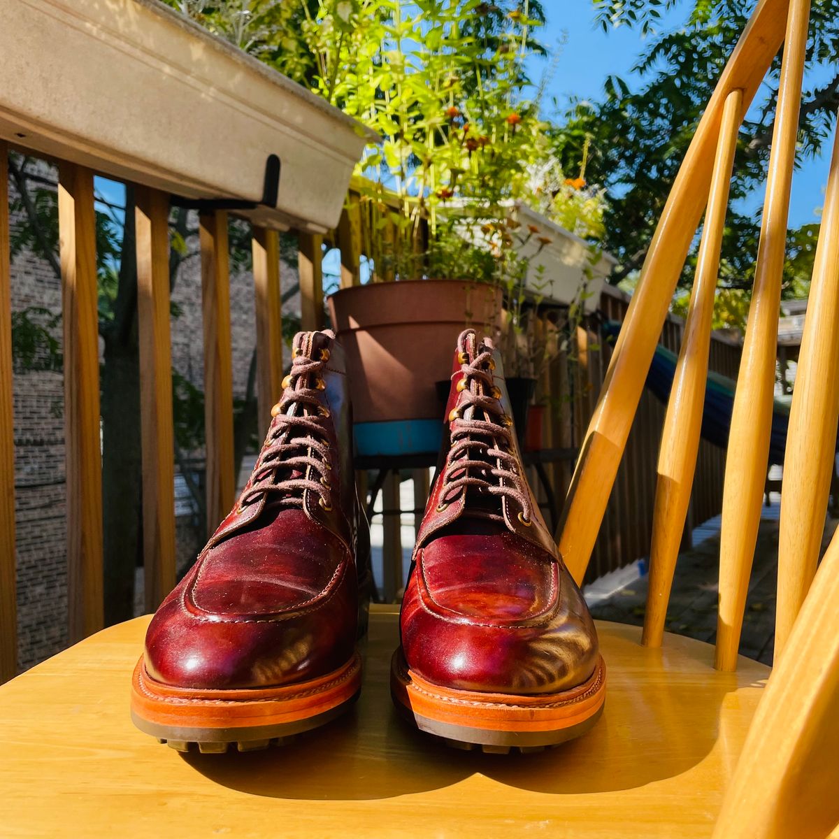 Photo by ohheyboots on October 1, 2023 of the Blkbrd Shoemaker Custom Fred Boot in Zonta Museum Calf.