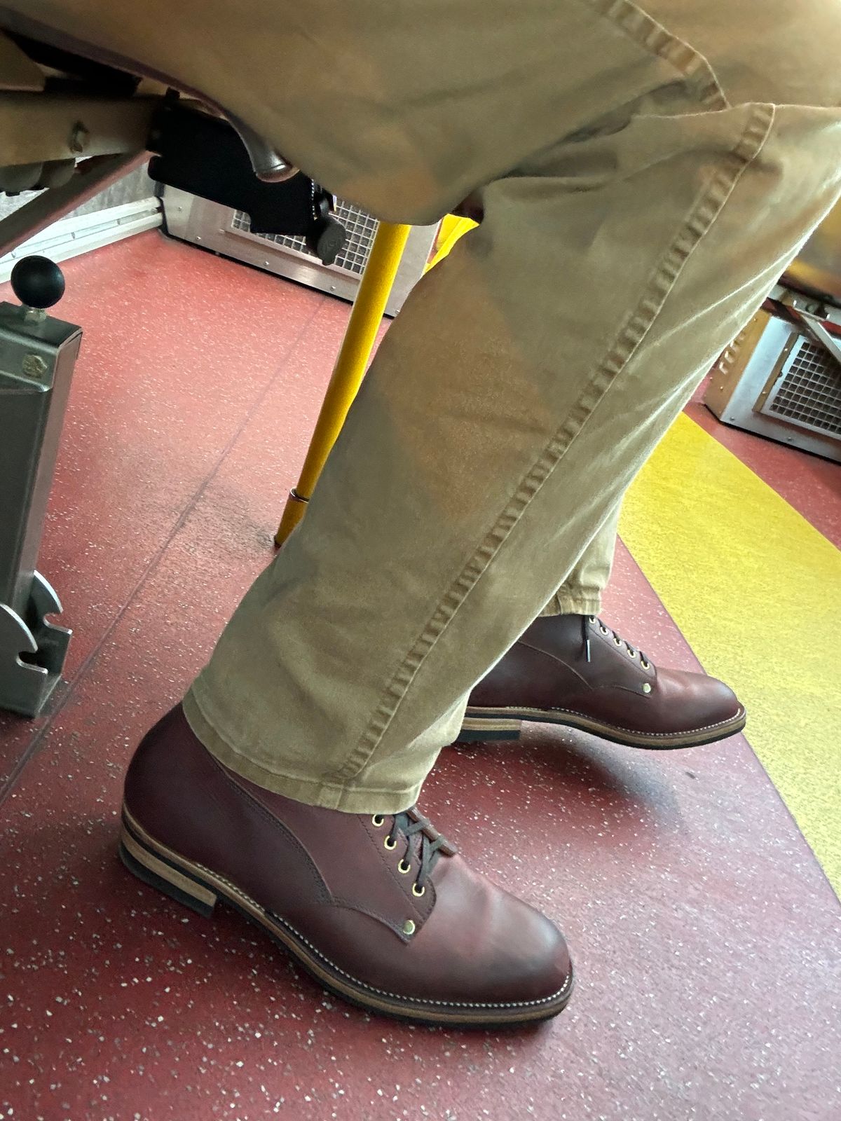 Photo by endlessmike on October 3, 2023 of the NF Bootmaker Fritz Boot in Tempesti Baku & Horween Tumbled Black Chromexcel.