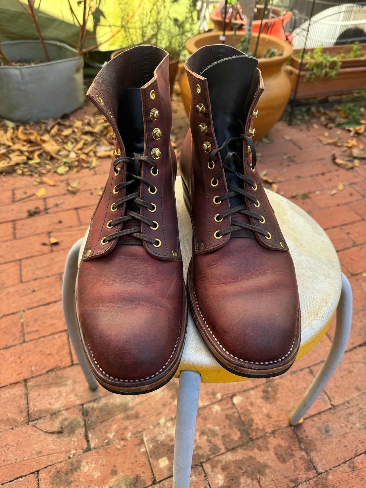 Photo by endlessmike on November 2, 2023 of the NF Bootmaker Fritz Boot in Tempesti Baku & Horween Tumbled Black Chromexcel.