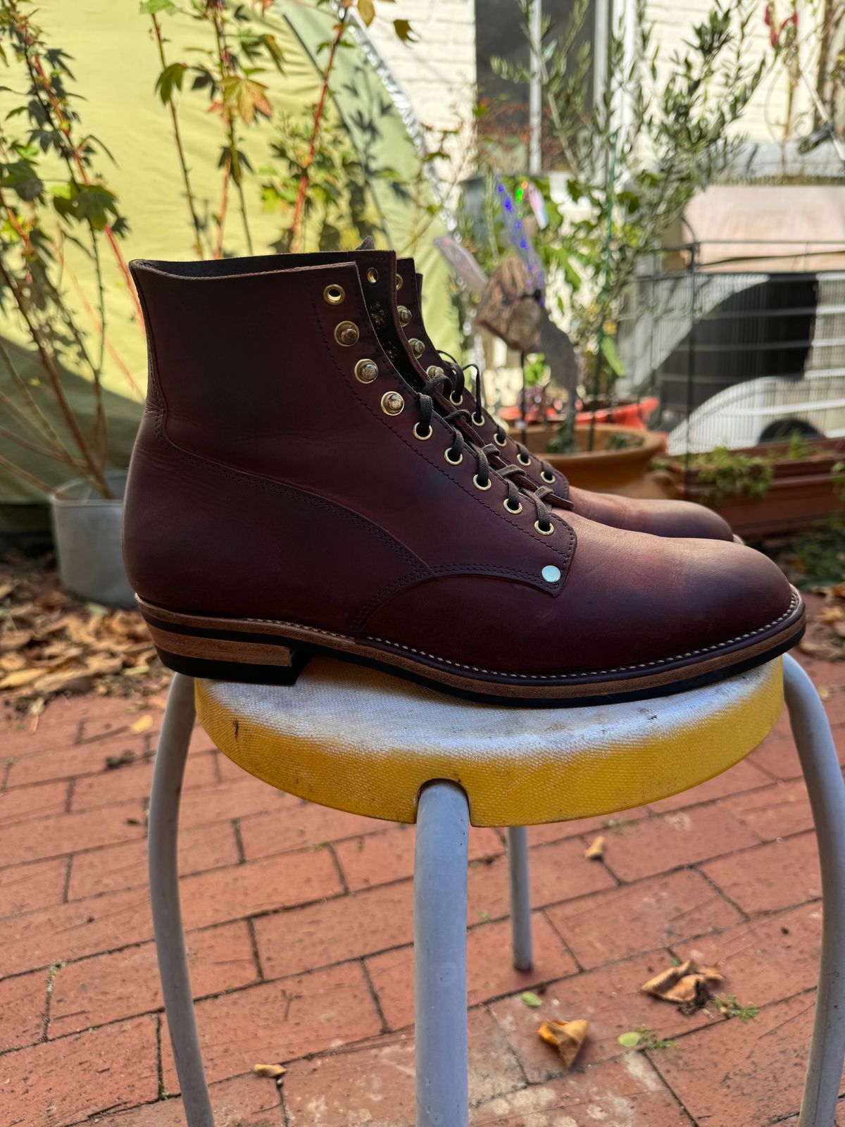 Photo by endlessmike on November 2, 2023 of the NF Bootmaker Fritz Boot in Tempesti Baku & Horween Tumbled Black Chromexcel.