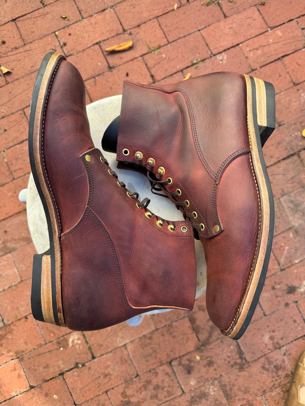 Photo by endlessmike on November 2, 2023 of the NF Bootmaker Fritz Boot in Tempesti Baku & Horween Tumbled Black Chromexcel.