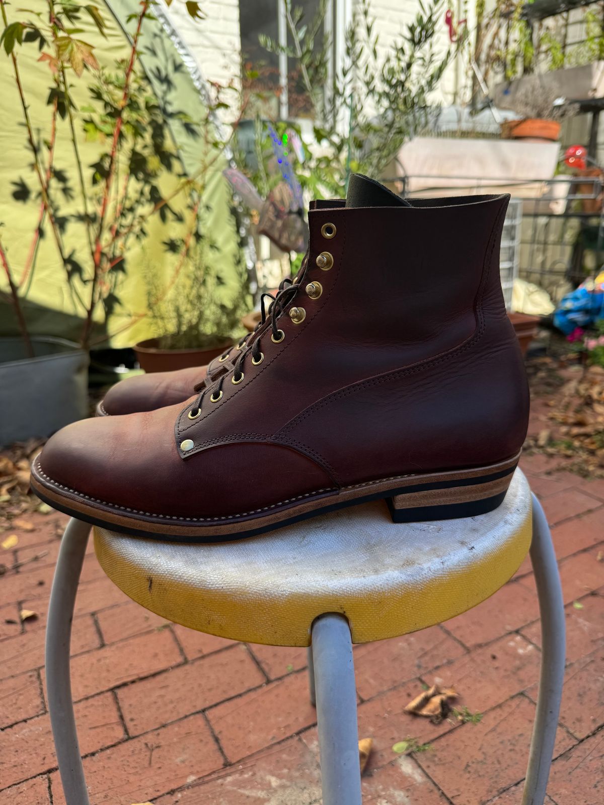 Photo by endlessmike on November 2, 2023 of the NF Bootmaker Fritz Boot in Tempesti Baku & Horween Tumbled Black Chromexcel.