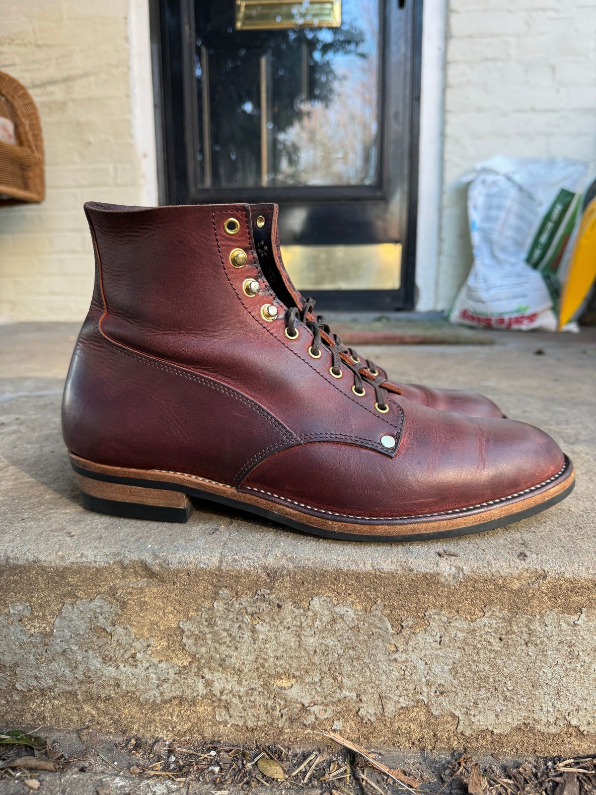 Photo by endlessmike on February 1, 2024 of the NF Bootmaker Fritz Boot in Tempesti Baku & Horween Tumbled Black Chromexcel.