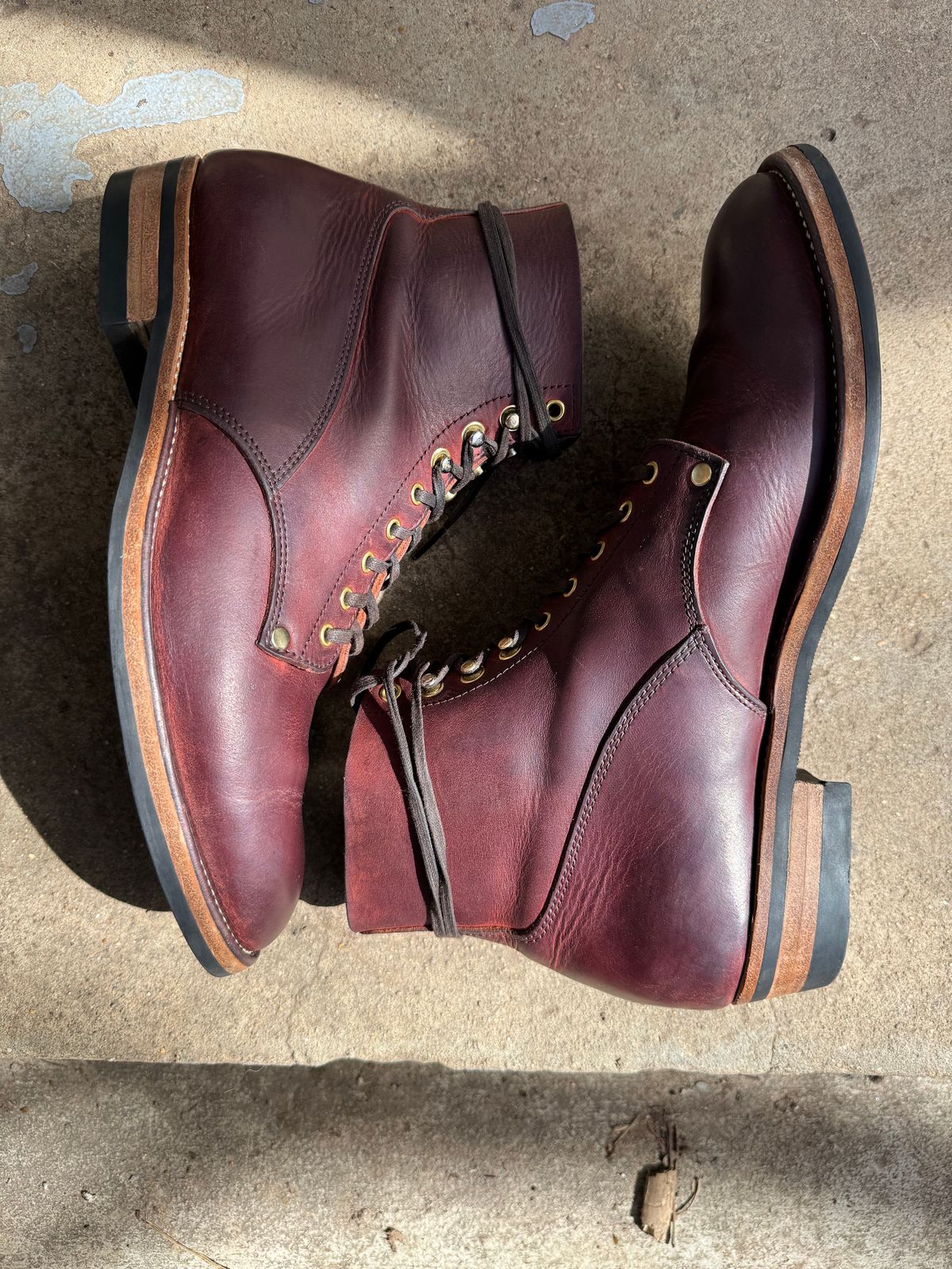 Photo by endlessmike on March 1, 2024 of the NF Bootmaker Fritz Boot in Tempesti Baku & Horween Tumbled Black Chromexcel.