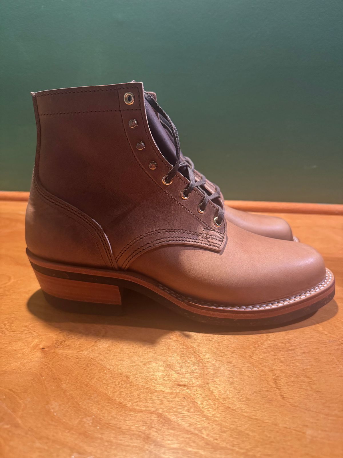 Photo by endlessmike on October 1, 2025 of the Nicks Lace Up Heritage in Horween Natural Cypress.