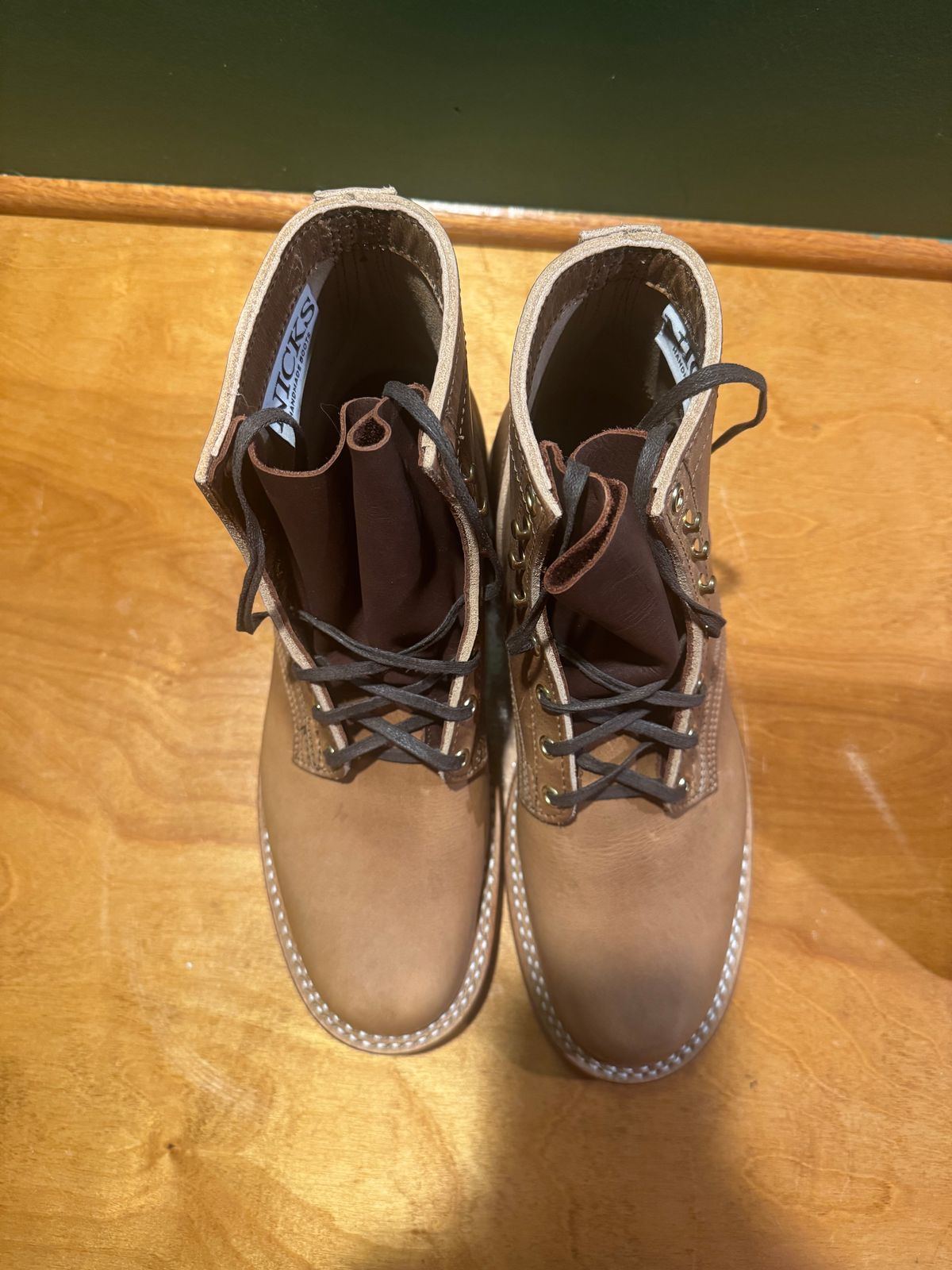 Photo by endlessmike on October 1, 2025 of the Nicks Lace Up Heritage in Horween Natural Cypress.