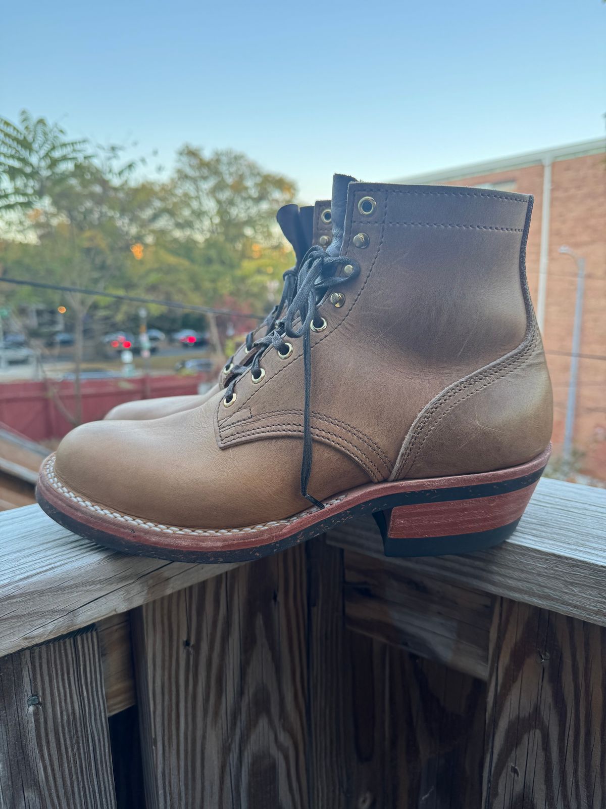 Photo by endlessmike on November 3, 2025 of the Nicks Lace Up Heritage in Horween Natural Cypress.